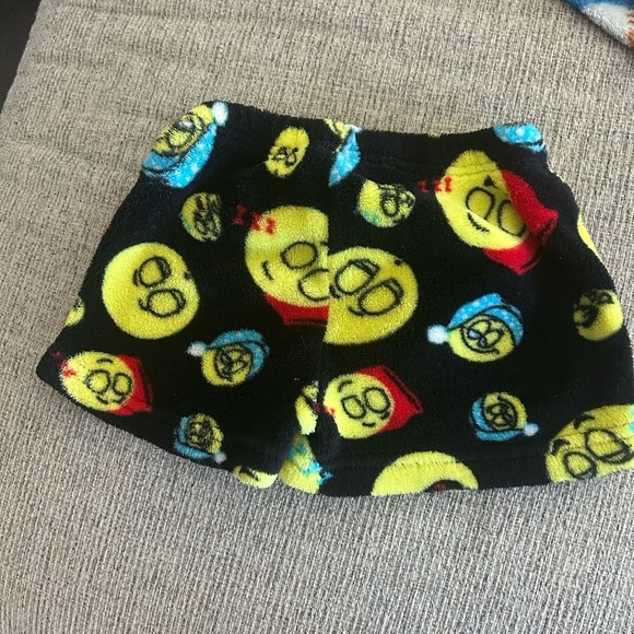 😍Set of 3 Colorful Graphic Print plush Shorts Set for girls - Picture 5 of 7